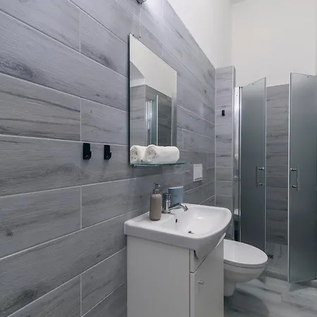 Stylish Flat With Projector Close To Danube Appartement Boedapest